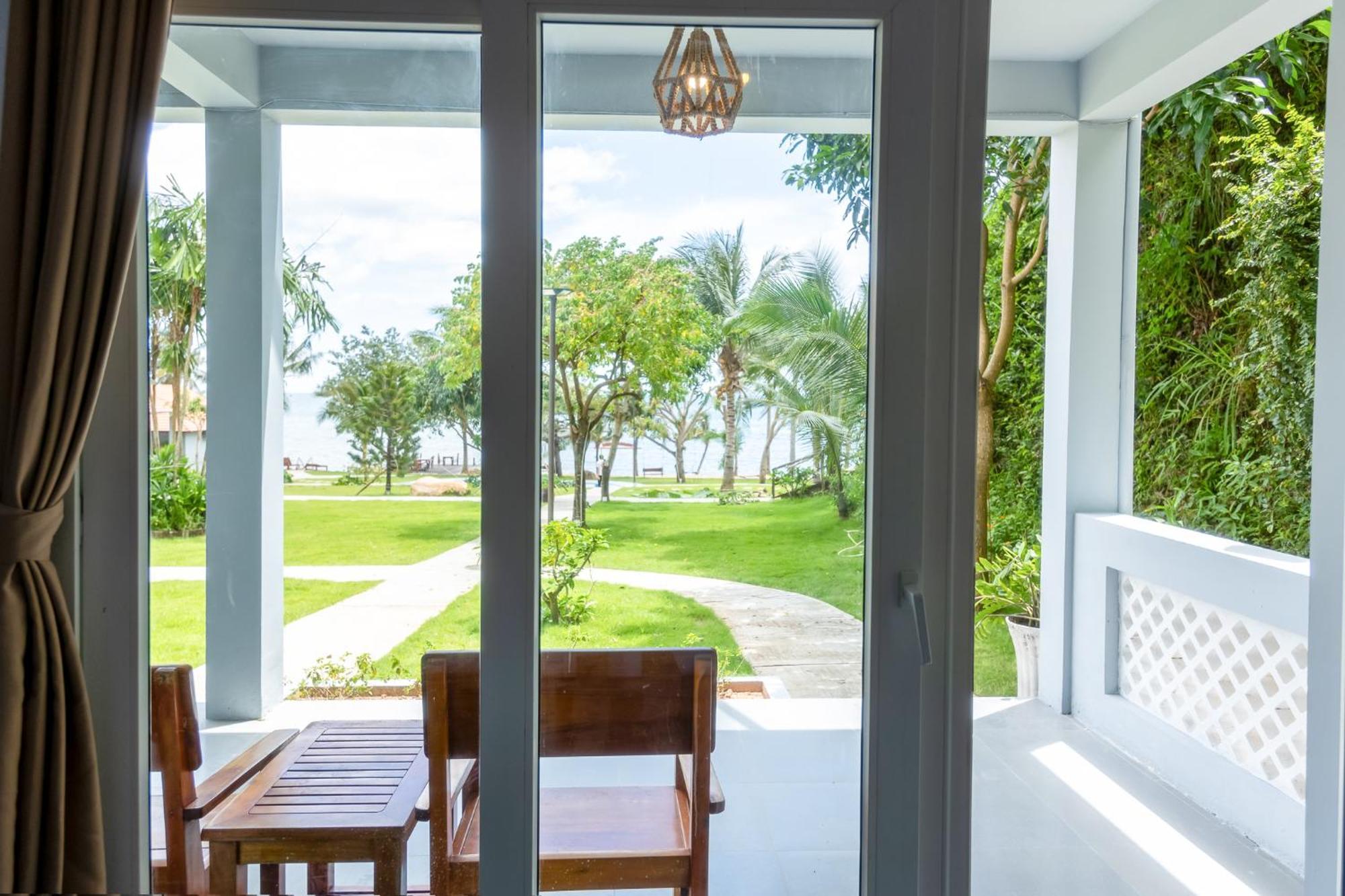 Cosian Bay Phu Quoc Resort Екстер'єр фото